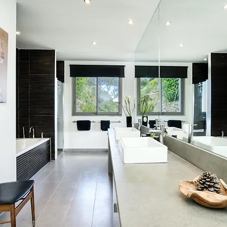 5-star With Panoramic Sea View In - Ciel Et فيلة
